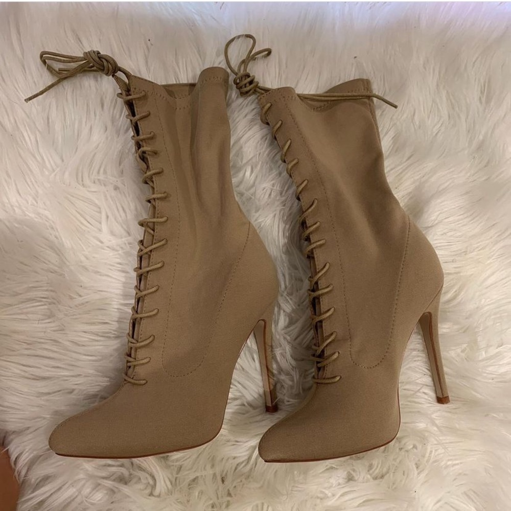 lace up booties